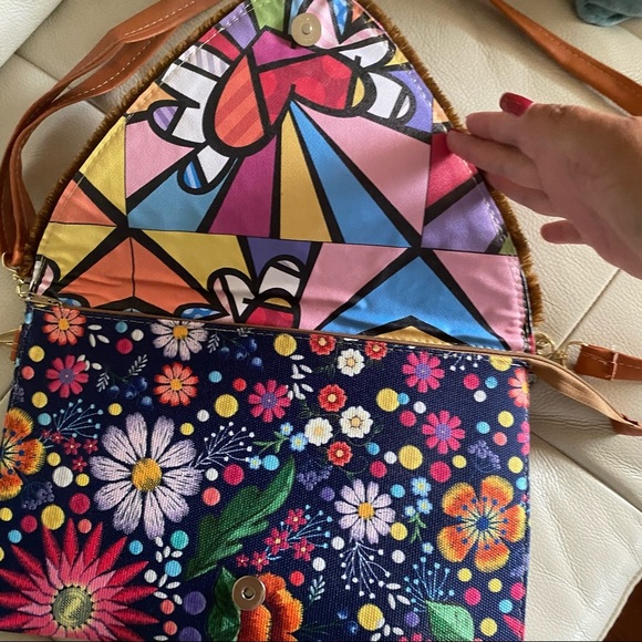 NEW Envelope Floral Fabric Crossbody Bag - Picture 5 of 10